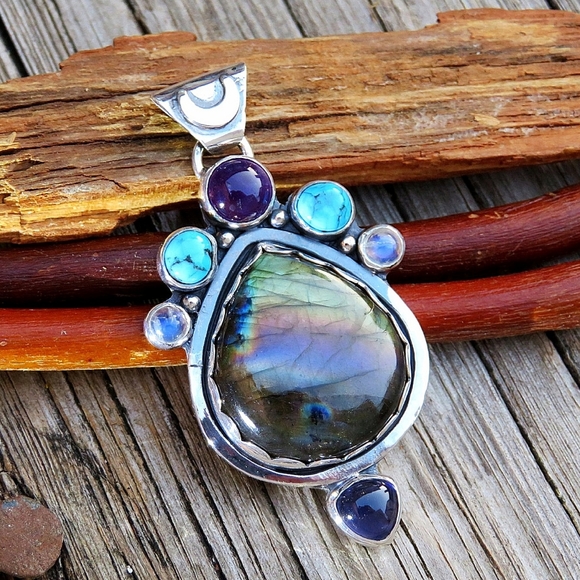 Natural Gemstone & Vintage Fine Jewelry - Picture 9 of 16